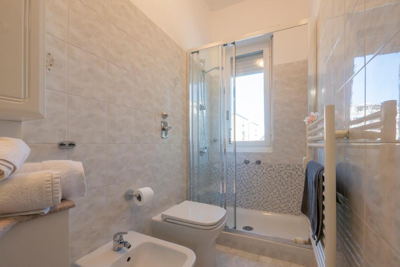 I Host Apartment - Fiuggi 59 Милано Екстериор снимка